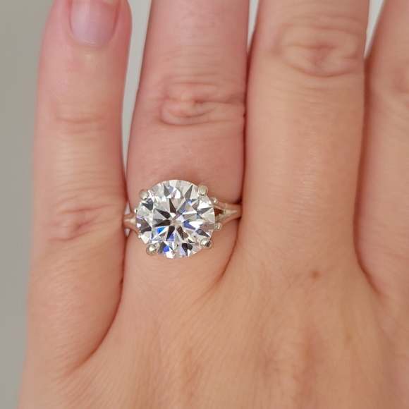 New 5ct Certified Moissanite Engagement Ring - Picture 6 of 12